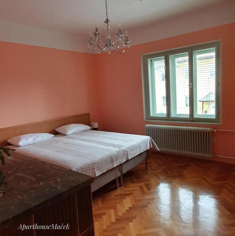 Aparthouse Macek Apartment Ljubljana Bagian luar foto